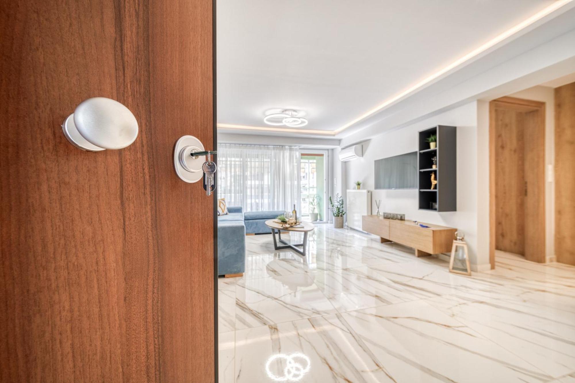 Athens Riviera, Seaview, Beachfront, Lux Apartment On Starbucks Building Exterior photo